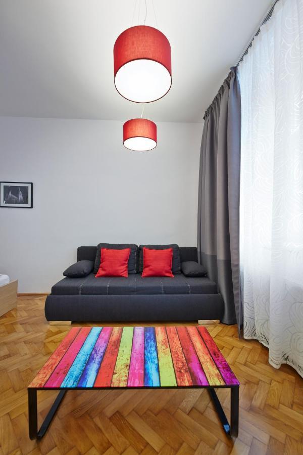 Stadthalle - Familycityapartment Viena Exterior foto